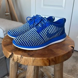 Nike Roche Men’s Sneakers size 9.5